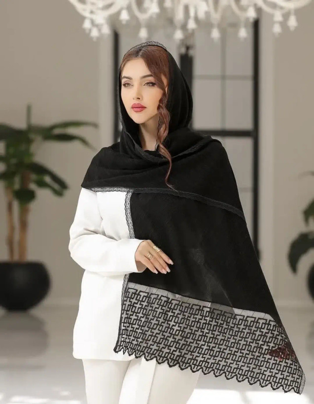 شال مشکی دانتل برشکا جت بلک