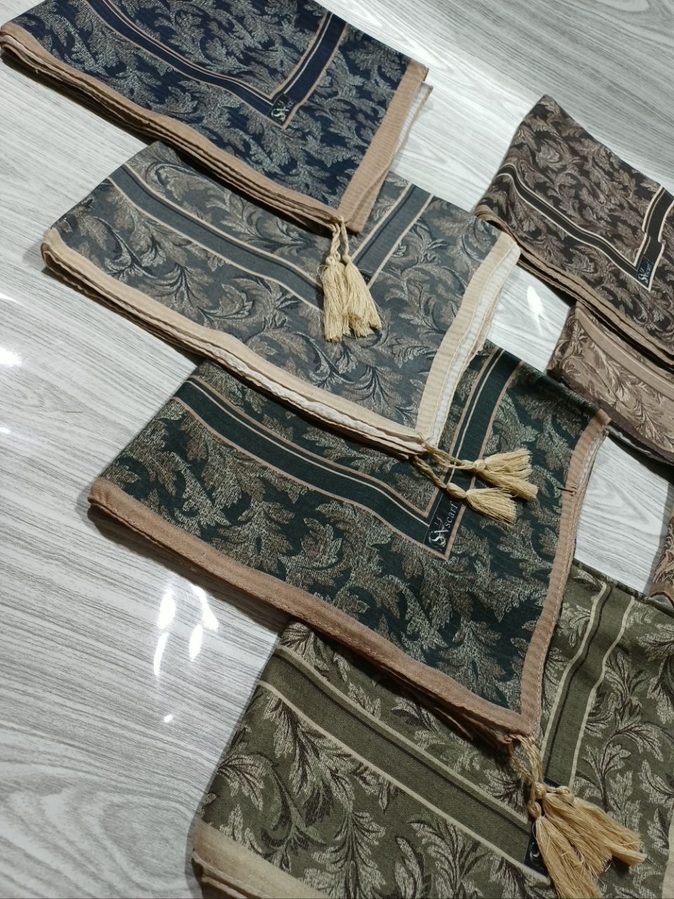 روسری نخ اسکالر تابستانی قواره ۱۲۰ منگوله دار