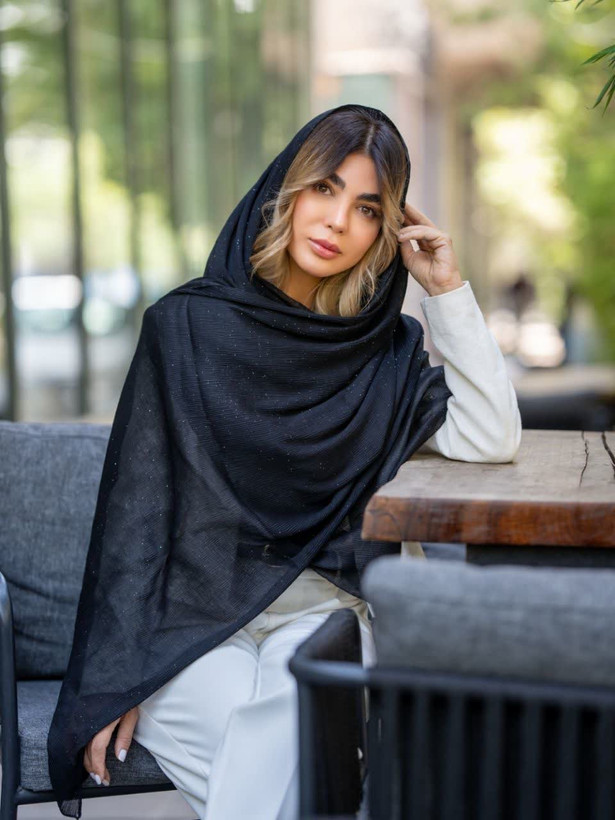 شال مشکی اکلیلی اناهیتا سبک لطیف